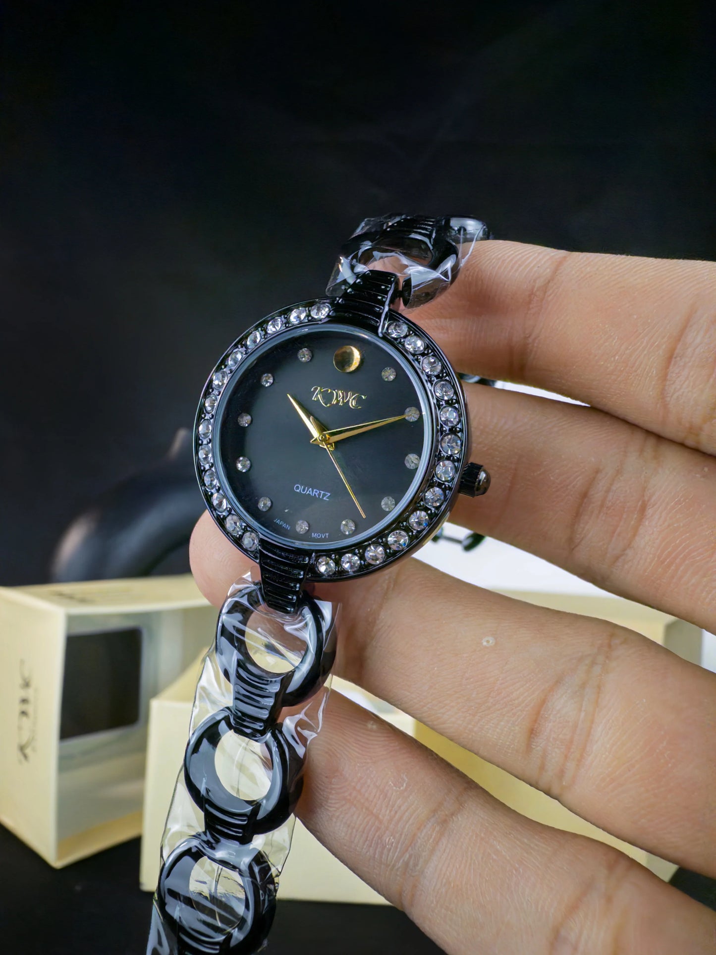 K-180L | BLACK DIAL BLACK CASE