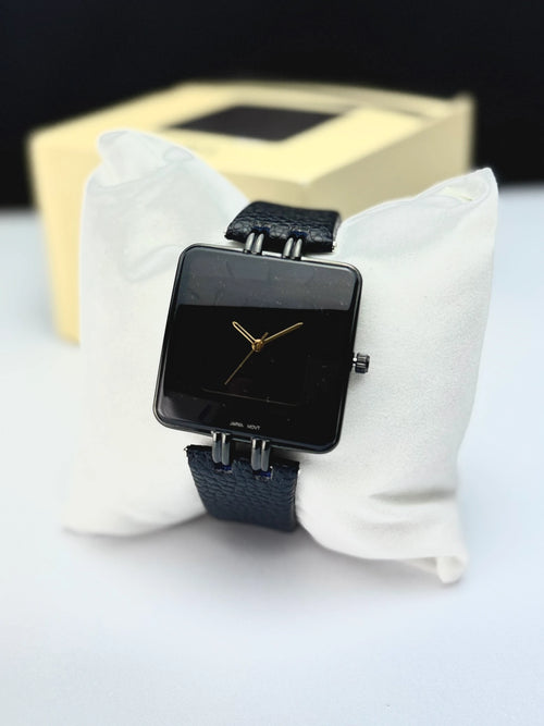 KWC K-204 square leather strap watch, photo 3